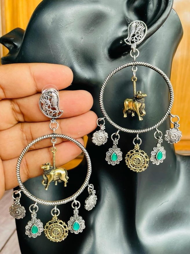 Dual tone nandi earrings