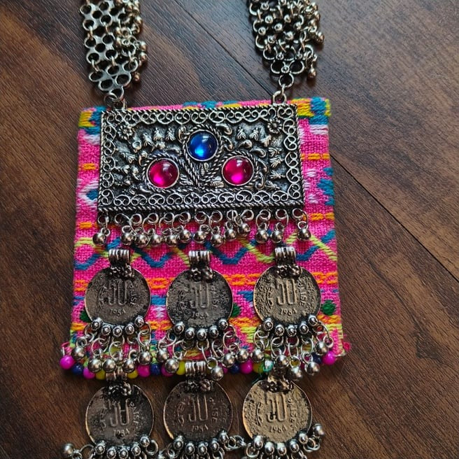 Long fabric necklace ( Pink)