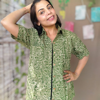 Handblock shirt green motifs