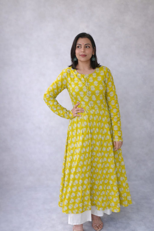 Print story yellow Dabu anarkali