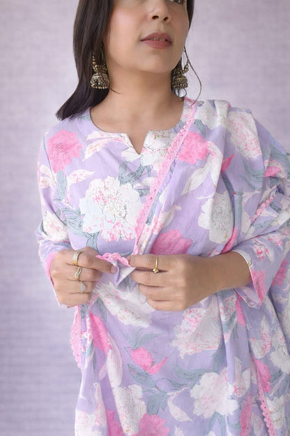 Print story purple bloosom kurta