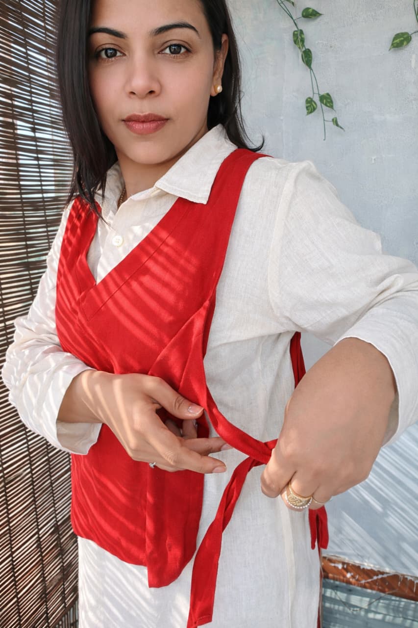 Desk to dinner power coord with lapel pin