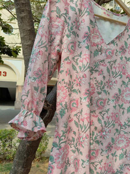 Print story gulab dress