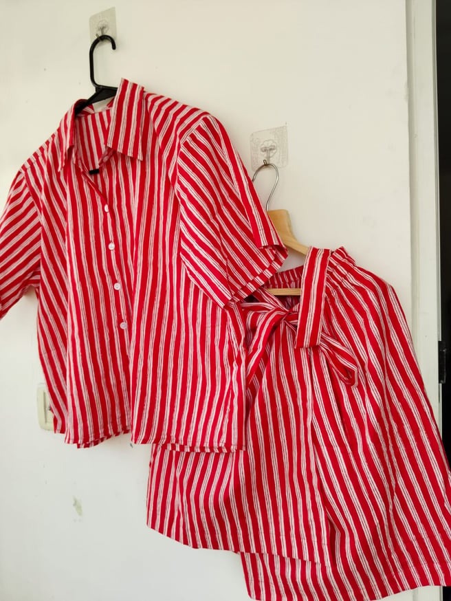 Shirt and skort set (Red)